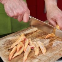 7 Important Knife Safety Tips for Home Cooks