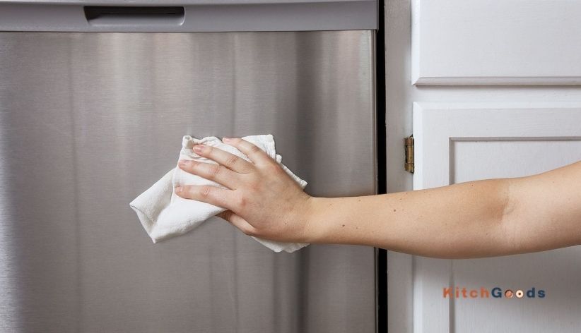 Can You Use Vinegar to Clean Kitchen Appliances