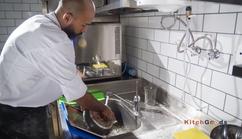 Dishwasher vs Hand Washing