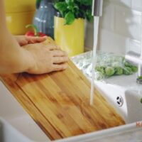 How to Clean a Wooden Cutting Board the Right Way