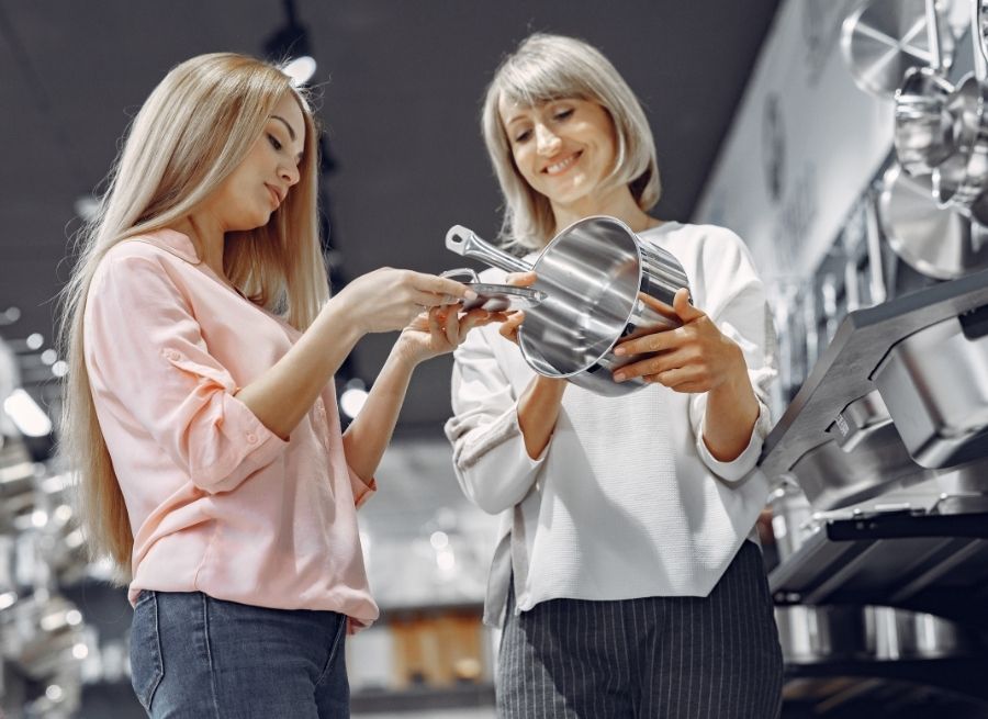 Storing Cookware Incorrectly